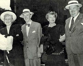 Laurel and Hardy and the Wives arrival in Milan